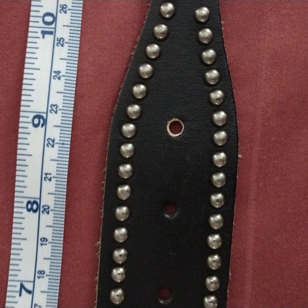 Banana Republic Leather Studded Belt EUC Size Extra Large - Picture 3 of 8